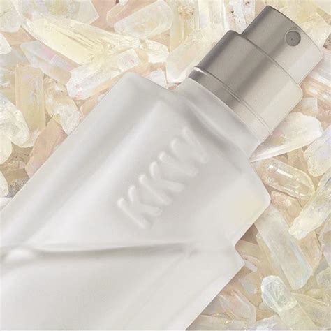 kkw crystal gardenia perfume.